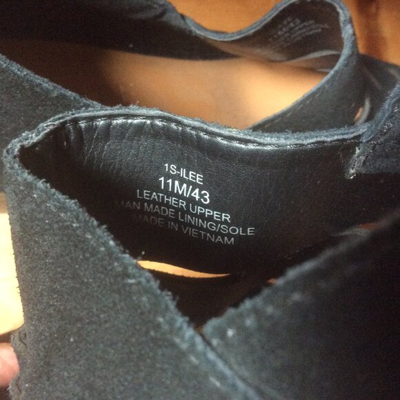 1. State Ilee Dark Blue Laser Cut Suede Leather Back Zip Up Ankle Booties SZ 11 - Picture 5 of 8